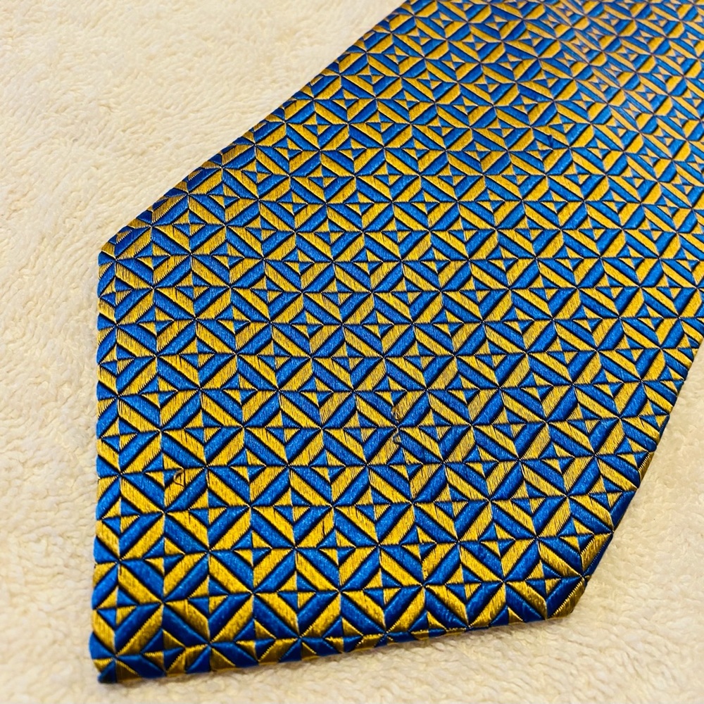 Brand New Corporate Power Tie By BRUNO ROSSI